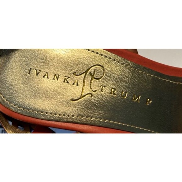 Women's Ivanka Trump Aubrie Size 10 M Pink Leather Wedge Sandals Adjustable - Picture 6 of 10